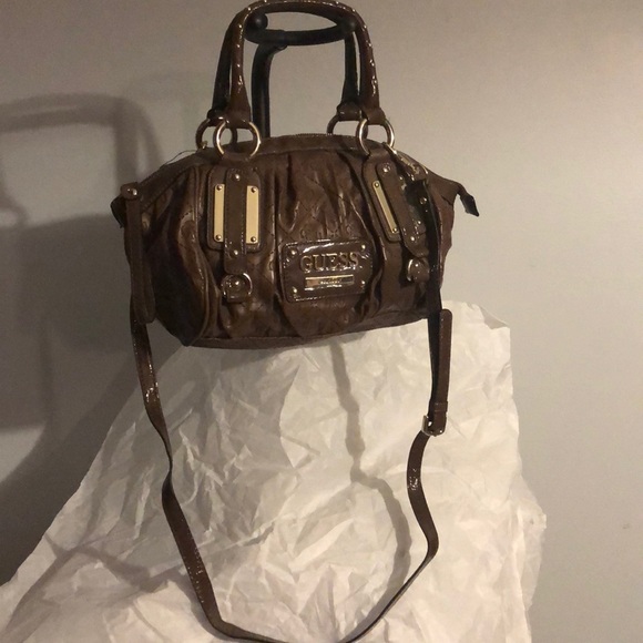 Guess purse - Picture 3 of 4